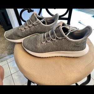 Women’s adidas tubular shoes size 9